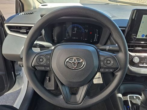 Used 2026 Toyota Corolla LE w/ LE Premium Package FWD image 17