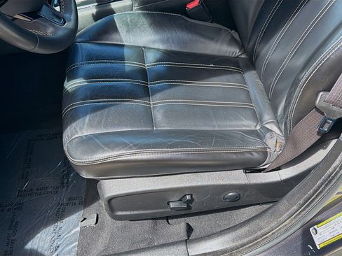 Used 2023 Chrysler 300 S RWD image 18