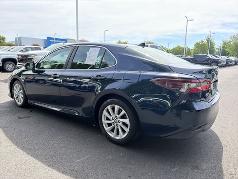 Used 2021 Toyota Camry LE FWD image 10