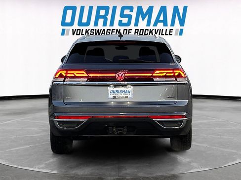 Used 2024 Volkswagen Atlas Cross Sport SEL image 4