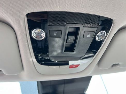 Certified 2023 Kia Seltos SX w/ SX Sunroof Package AWD/4WD image 31