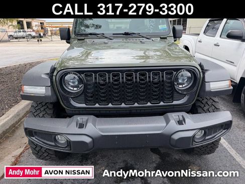 Used 2024 Jeep Wrangler Unlimited Sport AWD/4WD image 2