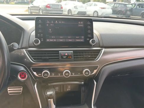 Used 2018 Honda Accord Sport image 17