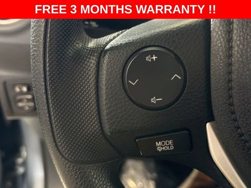 Used 2017 Toyota Corolla LE image 38