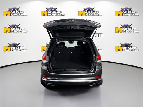 Used 2018 Jeep Grand Cherokee Summit image 27