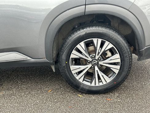 Used 2023 Nissan Rogue SV image 19