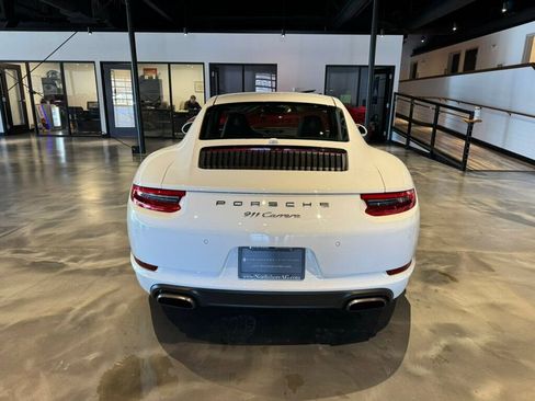 Used 2017 Porsche 911 Carrera image 4