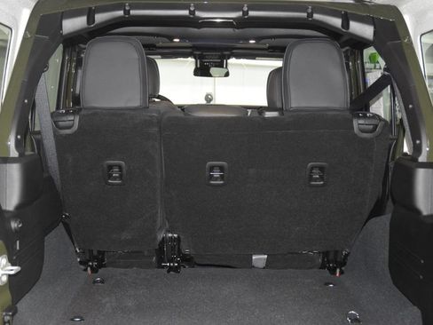 Used 2024 Jeep Wrangler Unlimited Sport AWD/4WD image 22