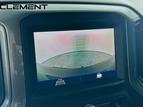 Used 2021 Chevrolet Silverado 1500 Custom image 19