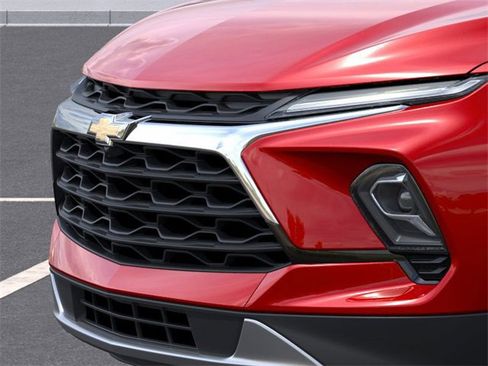 New 2025 Chevrolet Blazer LT w/ Sound & Technology Package image 13