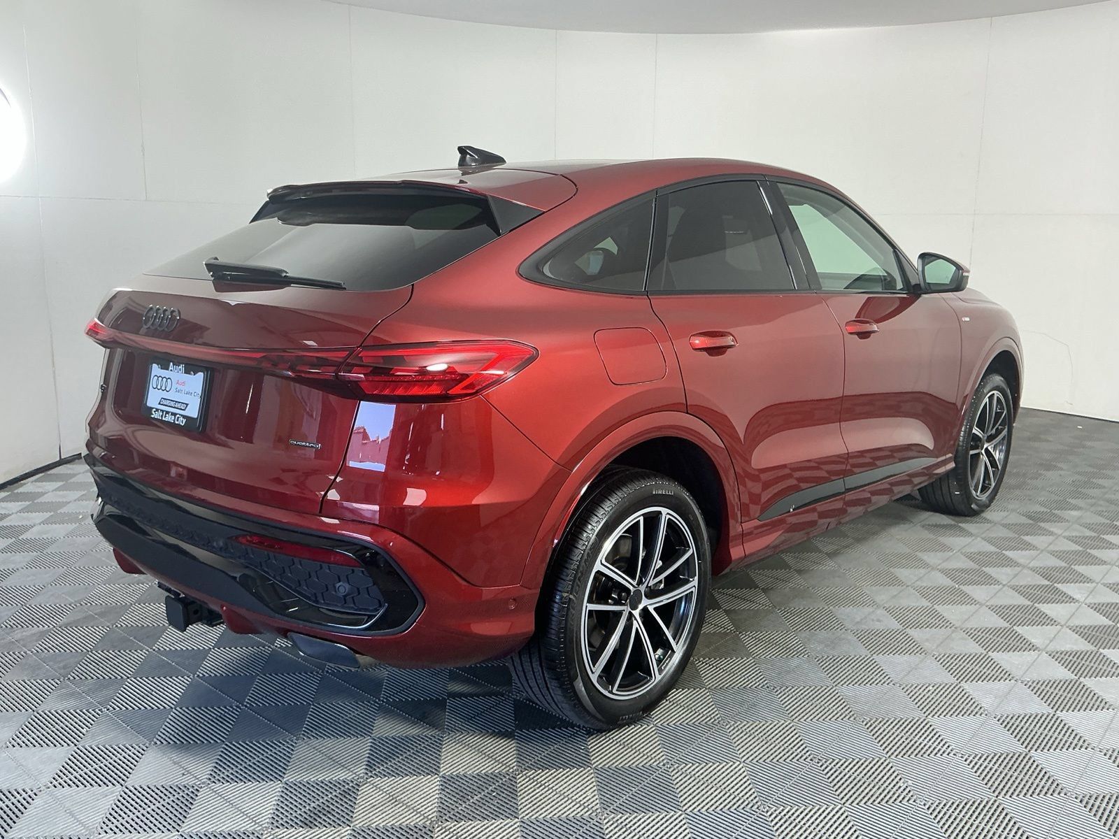 New 2026 Audi Q5 Premium Plus AWD/4WD image 9