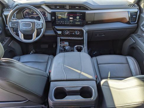 Used 2024 GMC Sierra 1500 Denali w/ Denali Reserve Package image 13