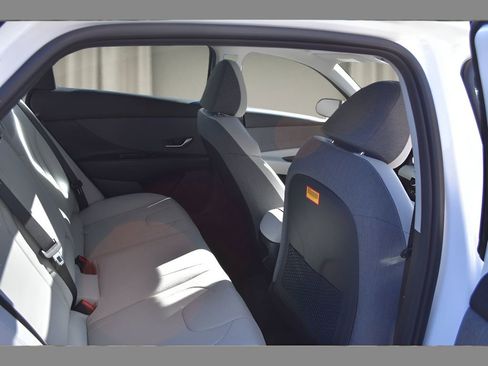 New 2026 Hyundai Elantra Limited image 15