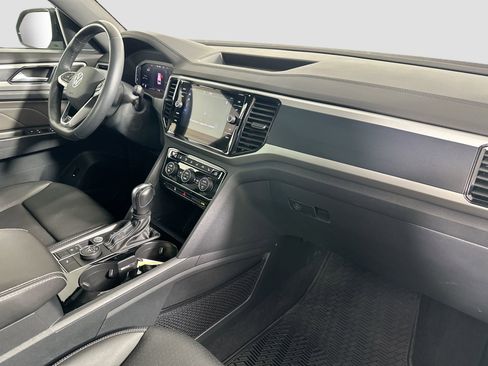 Used 2023 Volkswagen Atlas Cross Sport SEL R-Line image 28