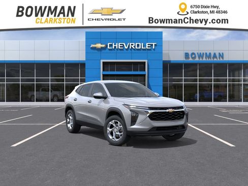 New 2026 Chevrolet Trax LS w/ LS Convenience Package FWD image 1
