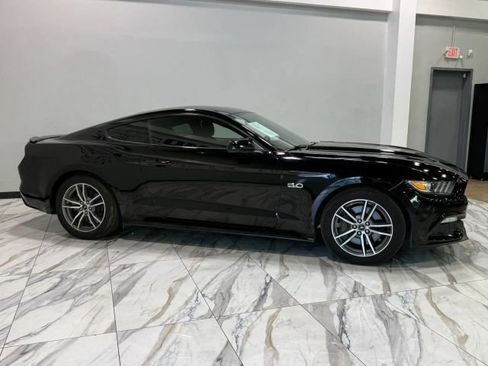 Used 2016 Ford Mustang GT RWD image 5
