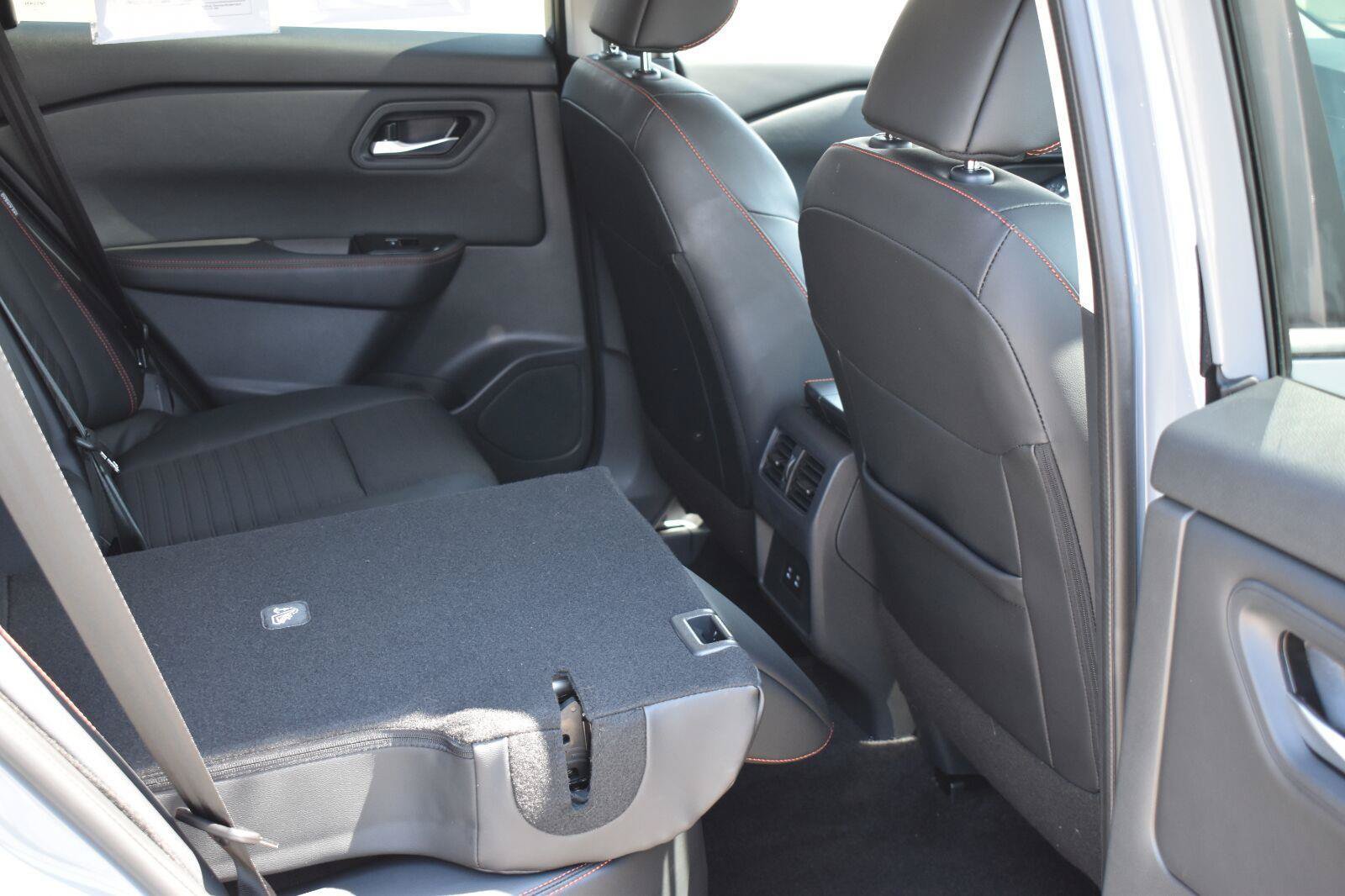 Used 2025 Nissan Rogue SV w/ Rock Creek Premium Package AWD/4WD image 16
