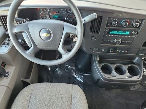 Used 2025 Chevrolet Express 3500 LS image 29