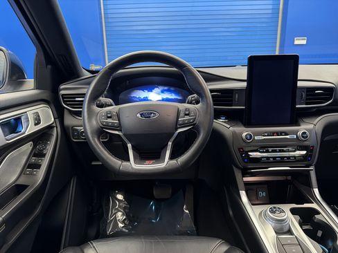 Used 2020 Ford Explorer ST w/ ST Street Pack image 30