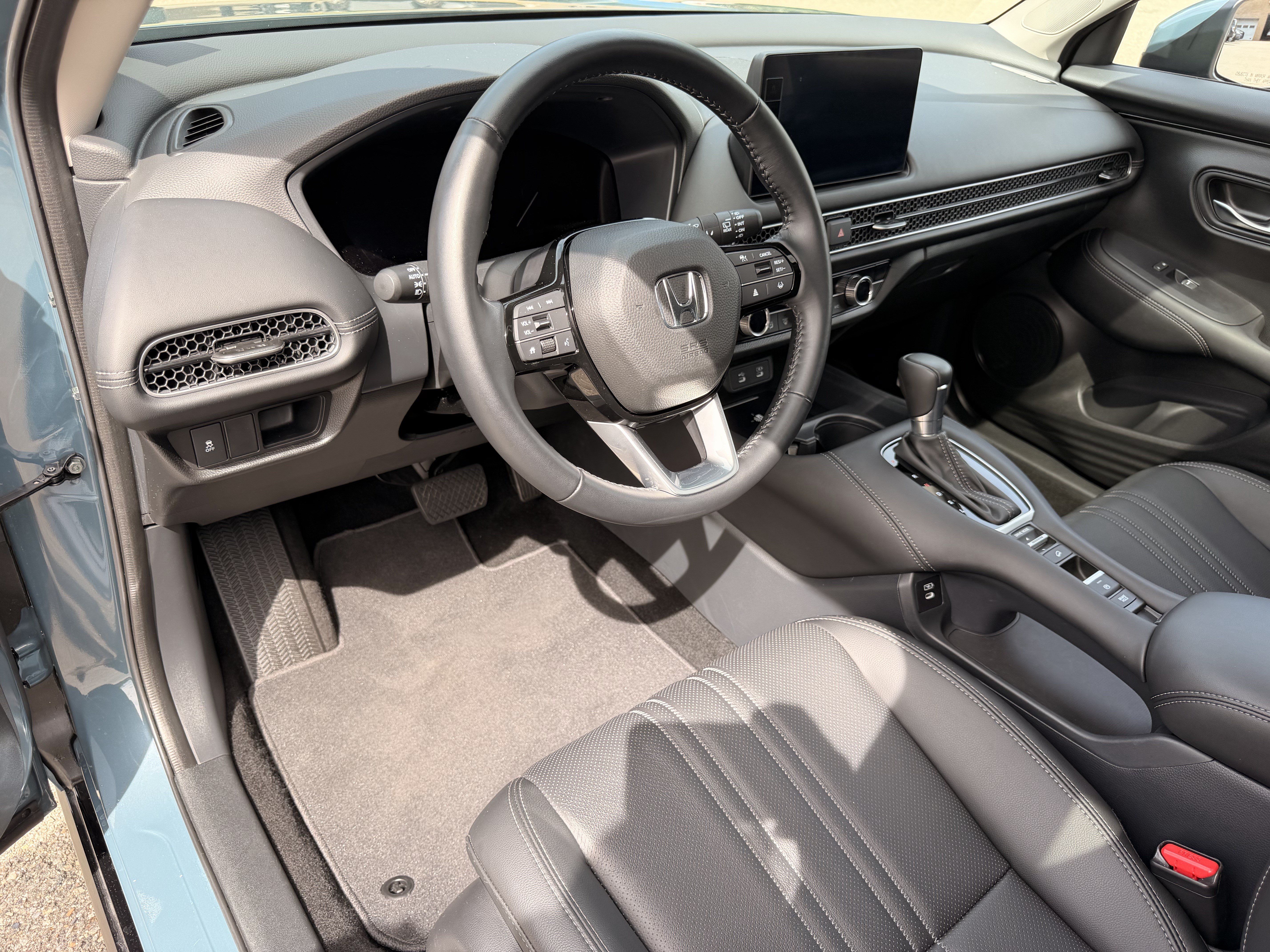 Used 2026 Honda HR-V EX-L image 14