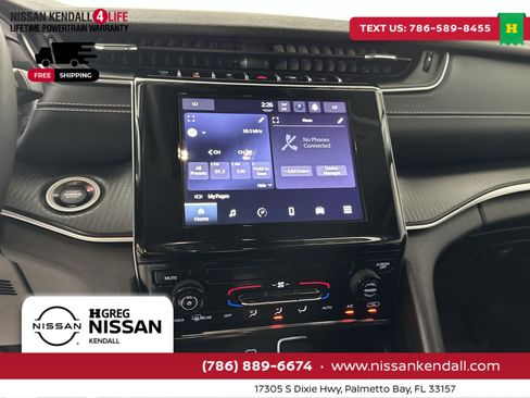 Used 2024 Jeep Grand Cherokee L Laredo image 25