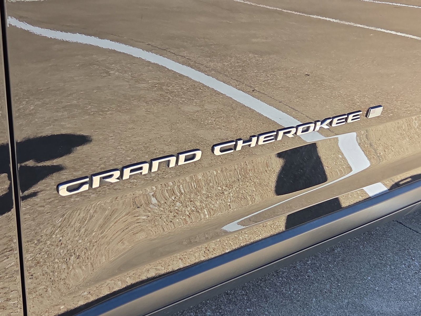 Used 2022 Jeep Grand Cherokee L Limited AWD/4WD image 31