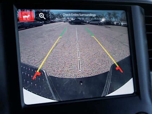 Used 2024 RAM 2500 Tradesman w/ Chrome Appearance Group image 29