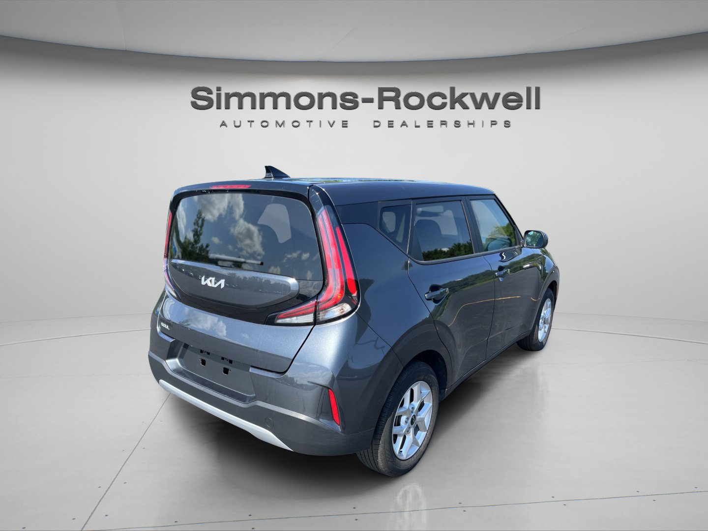 Used 2025 Kia Soul LX w/ LX Technology Package FWD image 5