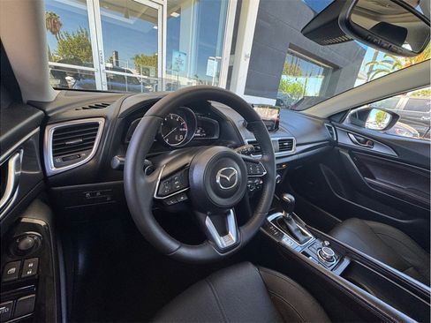 Used 2017 MAZDA MAZDA3 Grand Touring w/ Premium Equipment Package FWD image 24