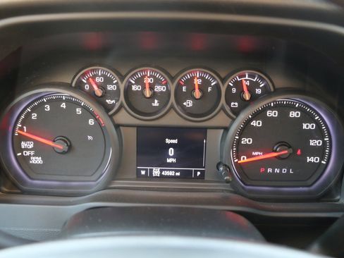 Used 2023 Chevrolet Silverado 1500 Custom image 23