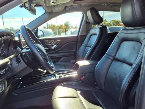 Used 2022 Lincoln Corsair AWD w/ Premium Package image 13