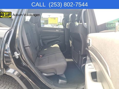 Used 2020 Jeep Grand Cherokee Laredo AWD/4WD image 16