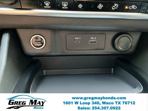 Used 2023 Nissan Rogue SV FWD image 29