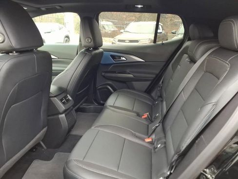 New 2026 Chevrolet Equinox EV LT image 13