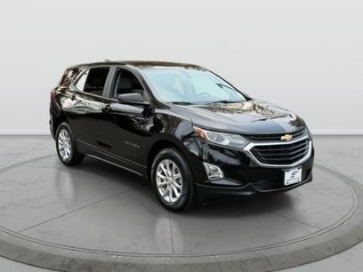 Used 2021 Chevrolet Equinox LS w/ LS Convenience Package