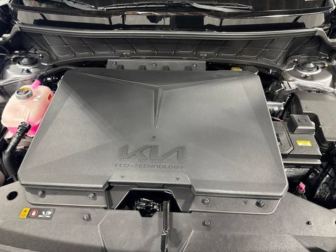 New 2026 Kia Niro Wind w/ Wind Preserve Package FWD image 11