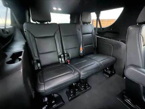 Used 2024 GMC Yukon XL Denali image 27