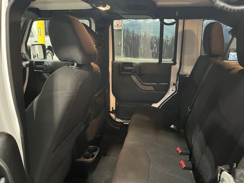 Used 2017 Jeep Wrangler Unlimited Sport image 16