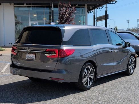 Used 2021 Honda Odyssey Touring image 5