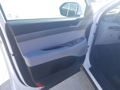 Used 2023 Hyundai Palisade SE w/ Cargo Package image 9