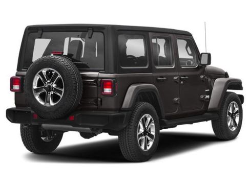 Used 2018 Jeep Wrangler Unlimited Sahara w/ Cold Weather Group AWD/4WD image 5