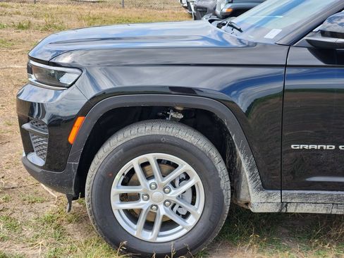 New 2026 Jeep Grand Cherokee Laredo AWD/4WD image 6