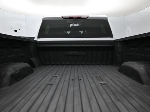 Used 2023 GMC Sierra 2500 AT4 w/ AT4 Premium Plus Package image 7