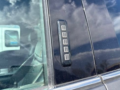 Used 2021 Ford F150 Platinum AWD/4WD image 27