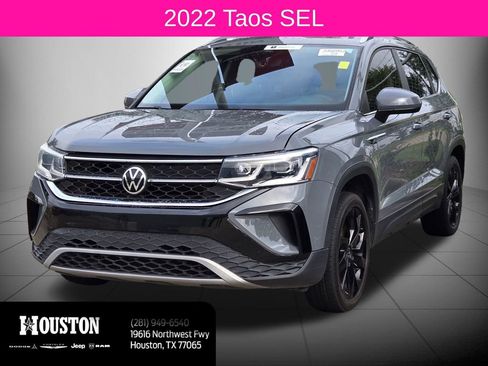 Used 2022 Volkswagen Taos SEL w/ Panoramic Sunroof Package FWD image 1