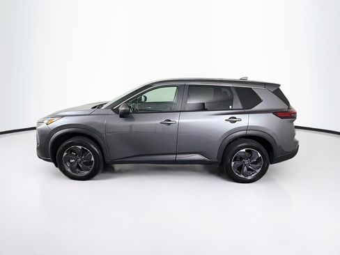 Used 2025 Nissan Rogue SV FWD image 4