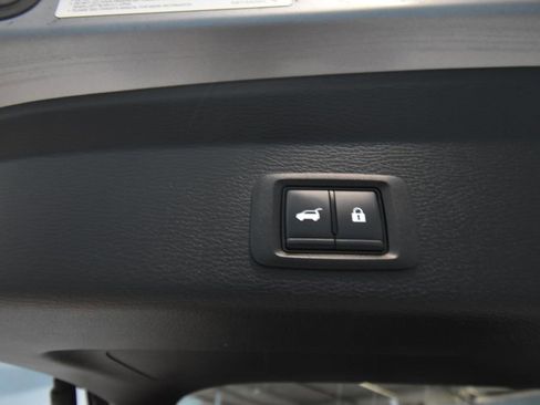 Used 2023 Mitsubishi Outlander SEL image 31