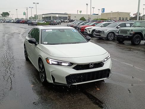 Certified 2025 Honda Civic Sport Touring image 1