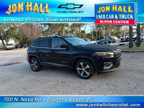 Used 2019 Jeep Cherokee Limited image 16