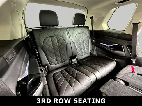 Used 2024 BMW X7 xDrive40i AWD/4WD image 4
